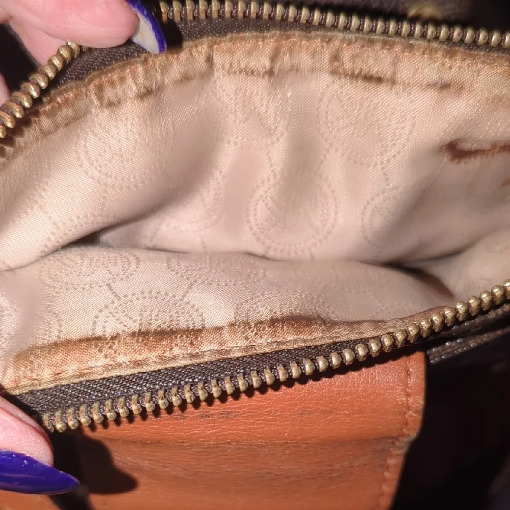 MICHAEL KORS Brown and Small Tan Wallet/Bag*